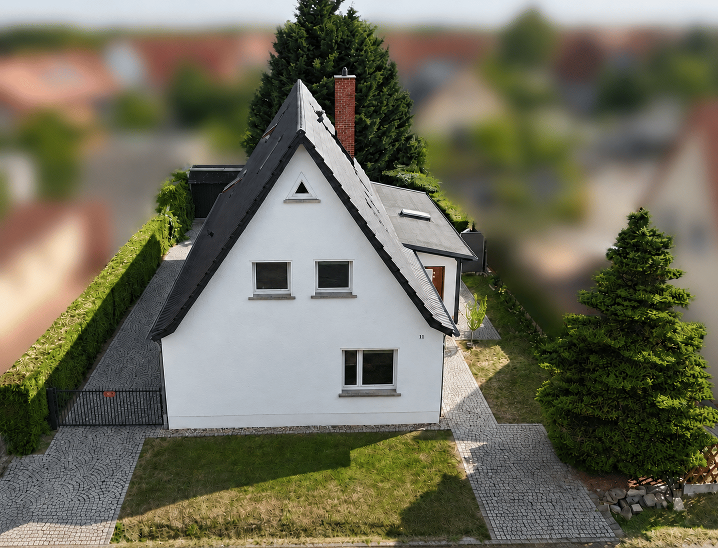 Wohnen mit Charakter: Modernisiertes Einfamilienhaus in Leipzig – ohne Makler –, 4249 Leipzig (Großzschocher Hartmannsdorf-Knautnaundorf Knautkleeberg-Knauthain Lausen-Grünau)