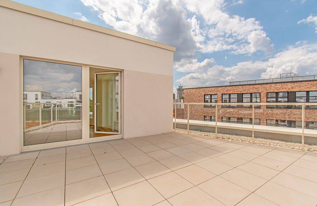 Lichtdurchflutete Dachterrassenwohnung mit Blick auf die HafenCity Skyline, 20539 Hamburg (Mitte)