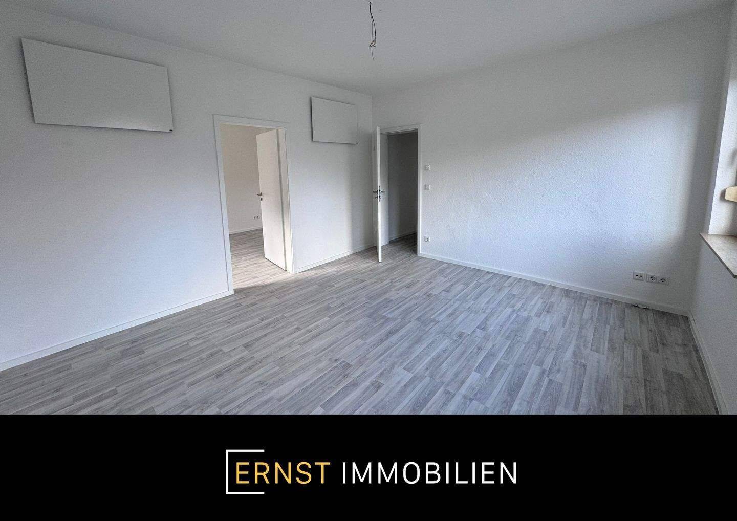Frisch sanierte 3 Zimmerwohnung 65qm mit Tageslichtbad, 47799 Krefeld (Bockum Cracau Stadtmitte)