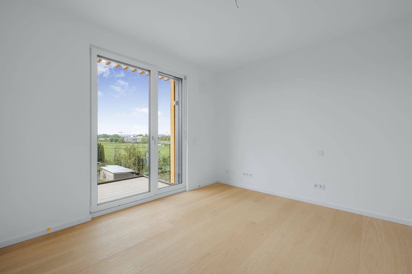 Sonniges Raumwunder: 4 Zimmer, 2 Bäder, 3 Balkone und Abstellkammer, 82205 Gilching