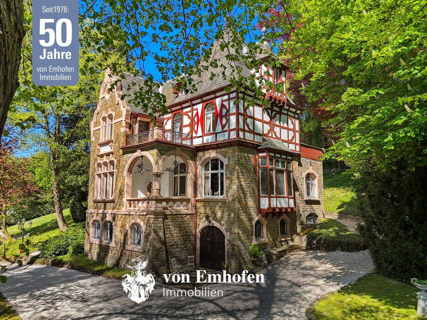 Exklusives Villenensemble: Herrenhaus von 1892 und repräsentative Orangerie für Wohnen, Arbeiten oder Atelier auf 6.500 m² Parkareal, 53773 Hennef (Sieg)