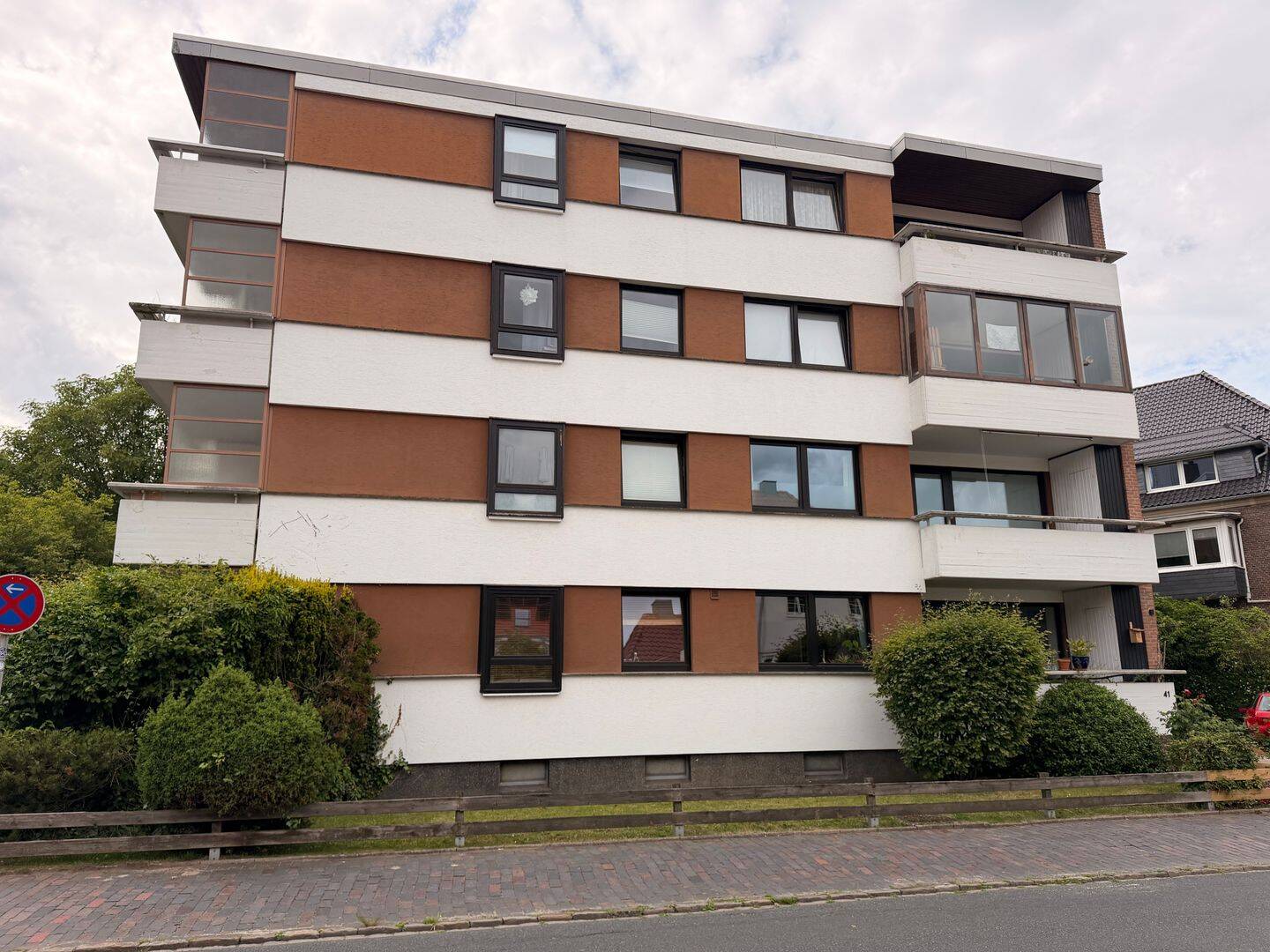 Zentrale 2-Zimmer-Eigentumswohnung in Oldenburg: Mit Fahrstuhl, Balkon und Kellerraum, 26135 Oldenburg (Oldb) (Kreyenbrück Krusenbusch Neuenwege Osternburg Tweelbäke)