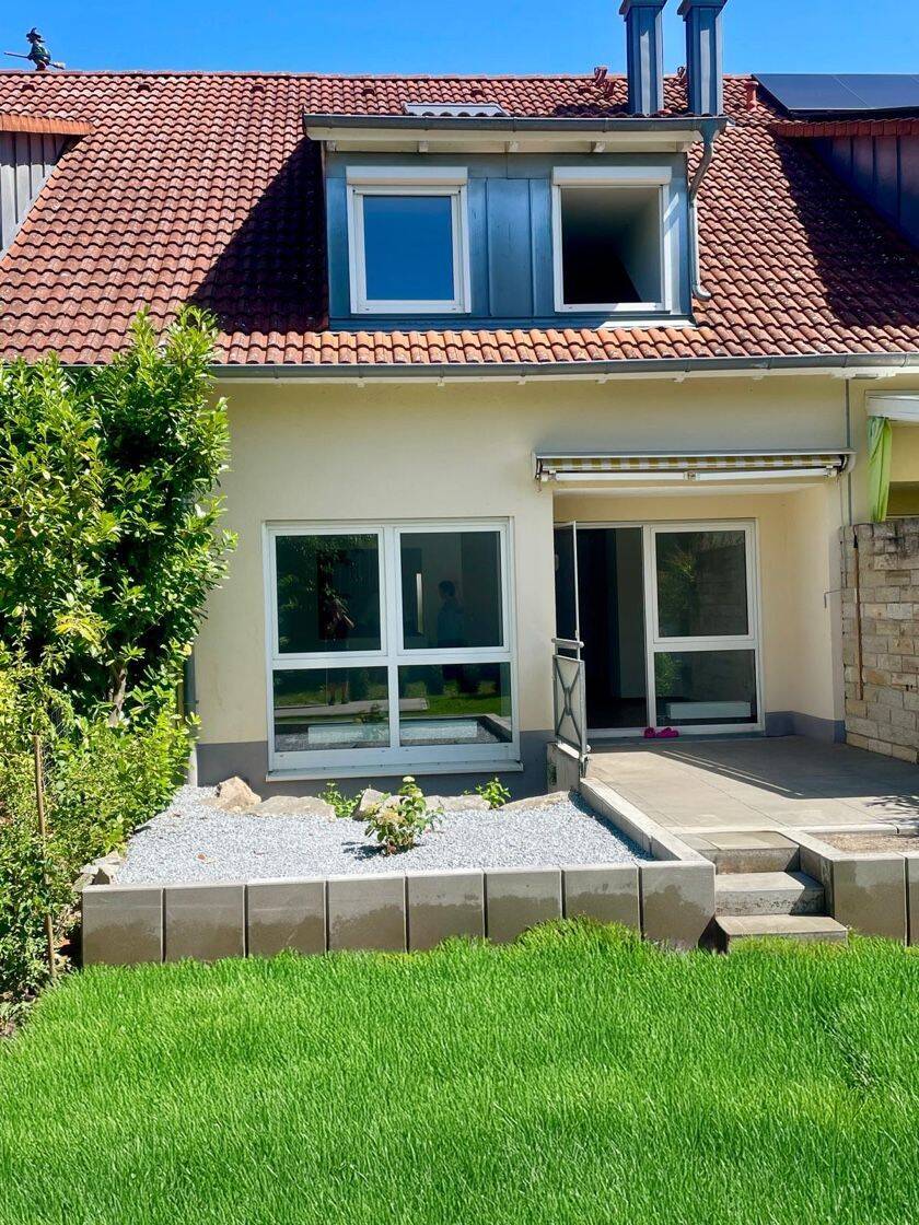 Familienfreundliches Reihenmittelhaus mit viel Platz und schönem Garten, 79238 Ehrenkirchen