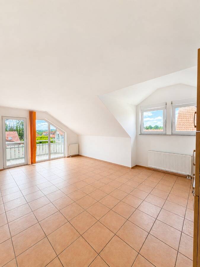 2-Zimmer Dachwohnung in ÖHRINGEN, 74613 Öhringen