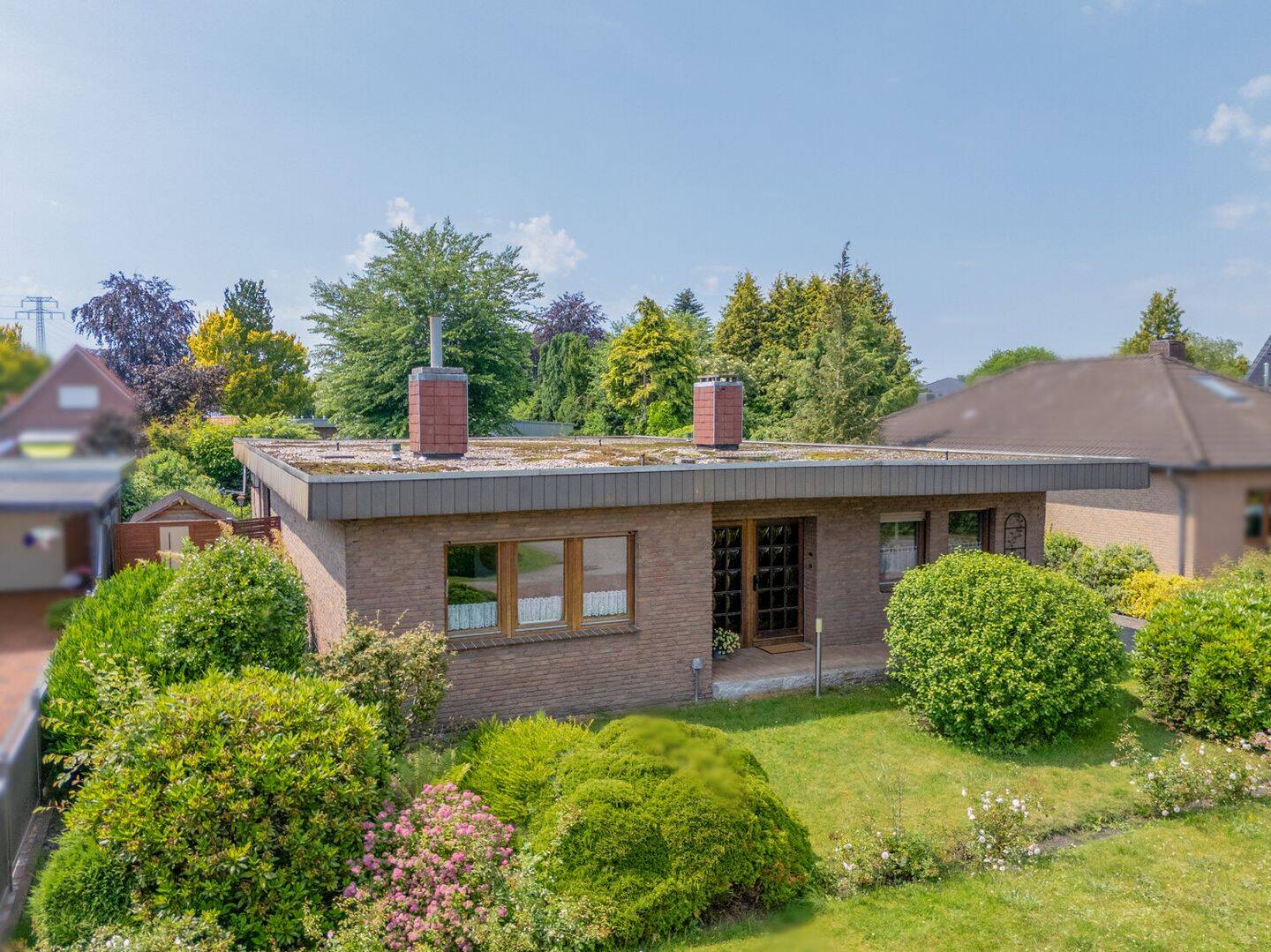Großzügiger Bungalow mit Sonnenterrasse, vermietet in zentraler Siedlung von Wiesmoor, 26639 Wiesmoor