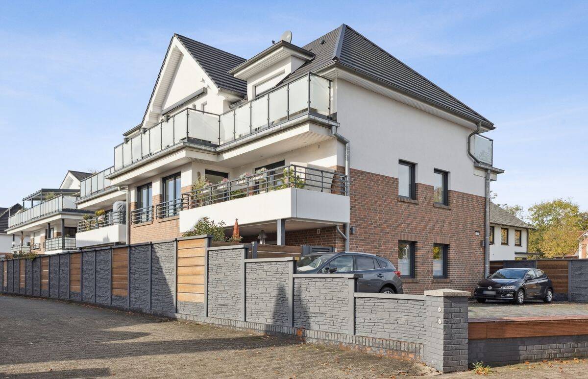 In Toplage von Kirchweyhe: Neuwertiges Mehrfamilienhaus mit Aufzug, Stellplätzen, Energieklasse A+, 28844 Weyhe