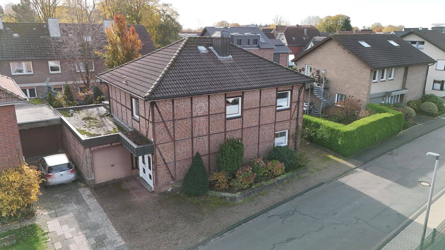Unikat für Individualisten: Freistehendes Fachwerkhaus in schöner Lage von Heiden!, 46359 Heiden