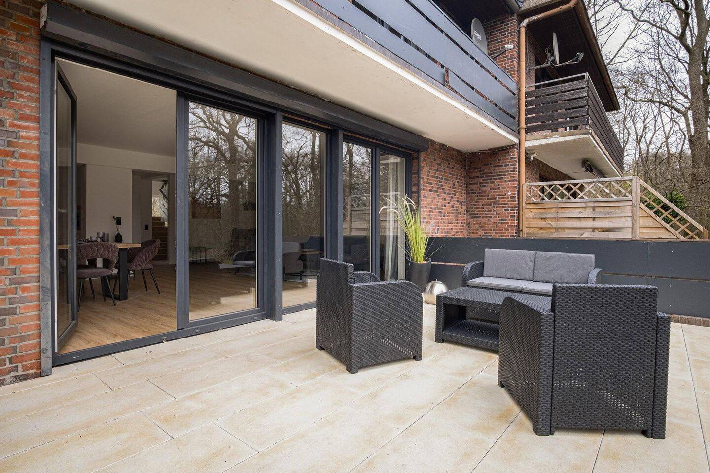 Freies WG-Zimmer ab sofort – mit eigenem Balkon, 22547 Hamburg (Altona Bahrenfeld Eidelstedt Lurup)