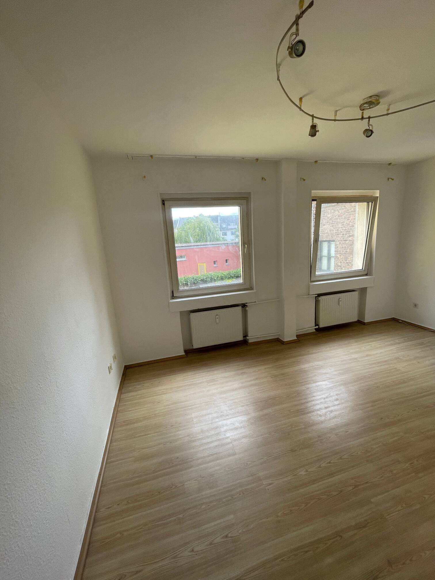 Gemütliche, helle 1-Zimmerwohnung mit Einbauküche, eigenem Bad und herrlichem Dom-Blick, 50668 Köln (Innenstadt-Nord Altstadt-Nord Neustadt-Nord)