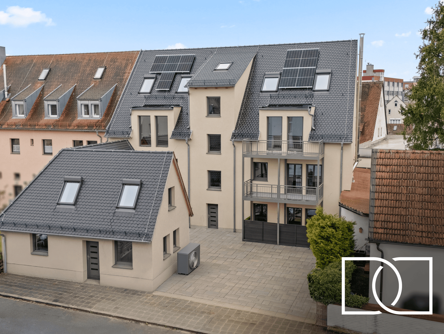 2025/26 Kernsaniert! Energieeffizientes MFH mit 10 Einheiten und flexiblen Nutzungsmöglichkeiten, 90411 Nürnberg