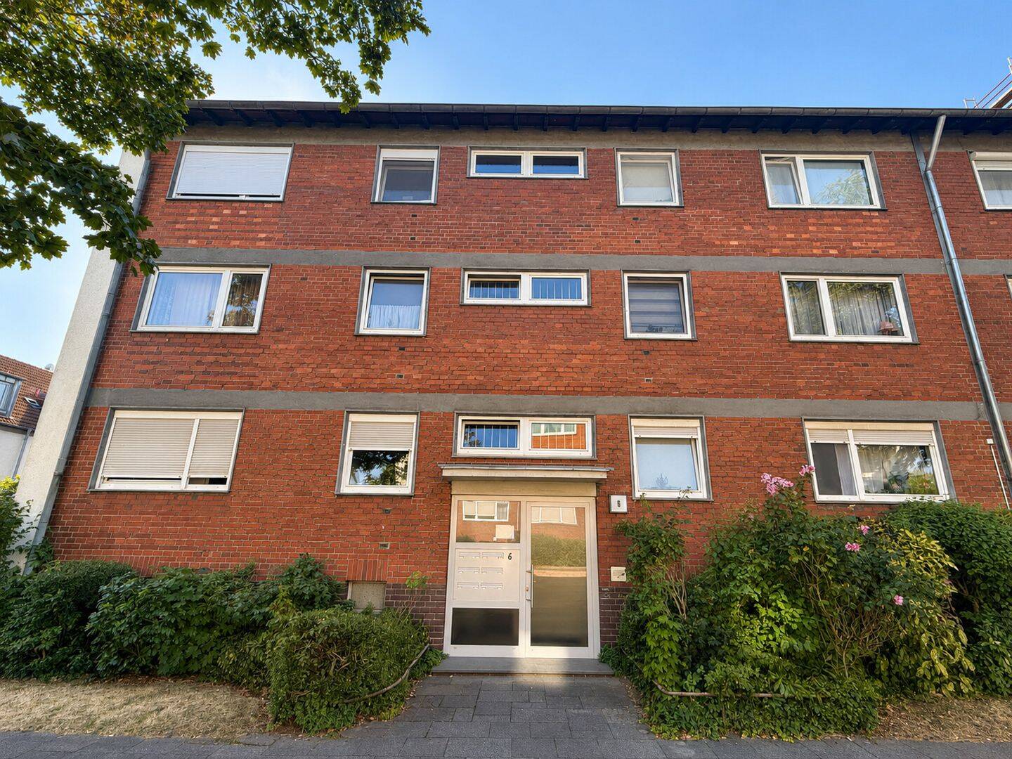 3-Zimmer-Wohnung mit Balkon, Einbauküche & Stellplatz in Köln-Humboldt/Gremberg, 51105 Köln (Porz Humboldt-Gremberg Kalk Poll)