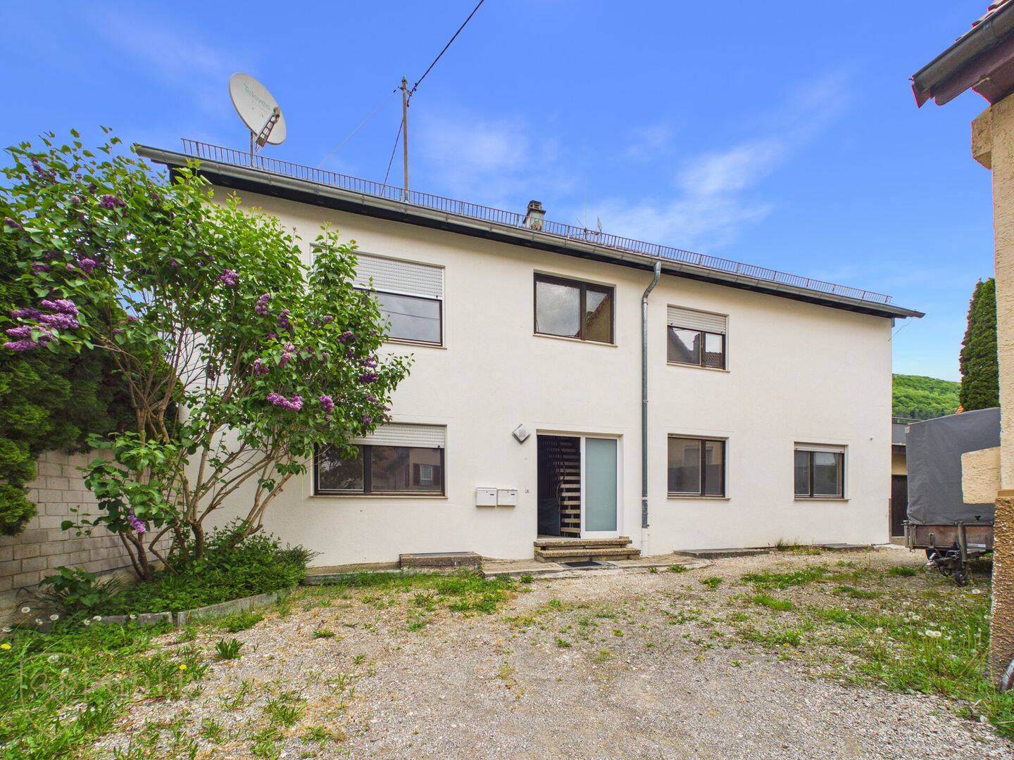 Beuren staunt – Wir auch ! Zwei Häuser, viele Möglichkeiten – 2-3 Haus + DHH – 569.000,00 €, 72660 Beuren