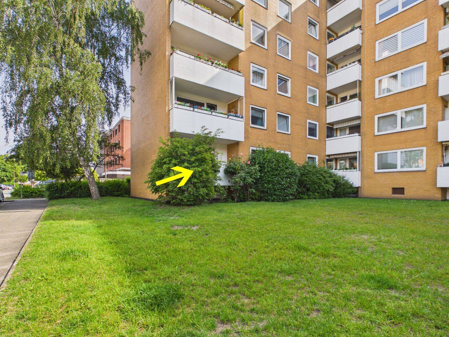 Gut geschnittene 4-Zimmer Wohnung in Altwarmbüchen mit Garagenstellplatz, 30916 Isernhagen