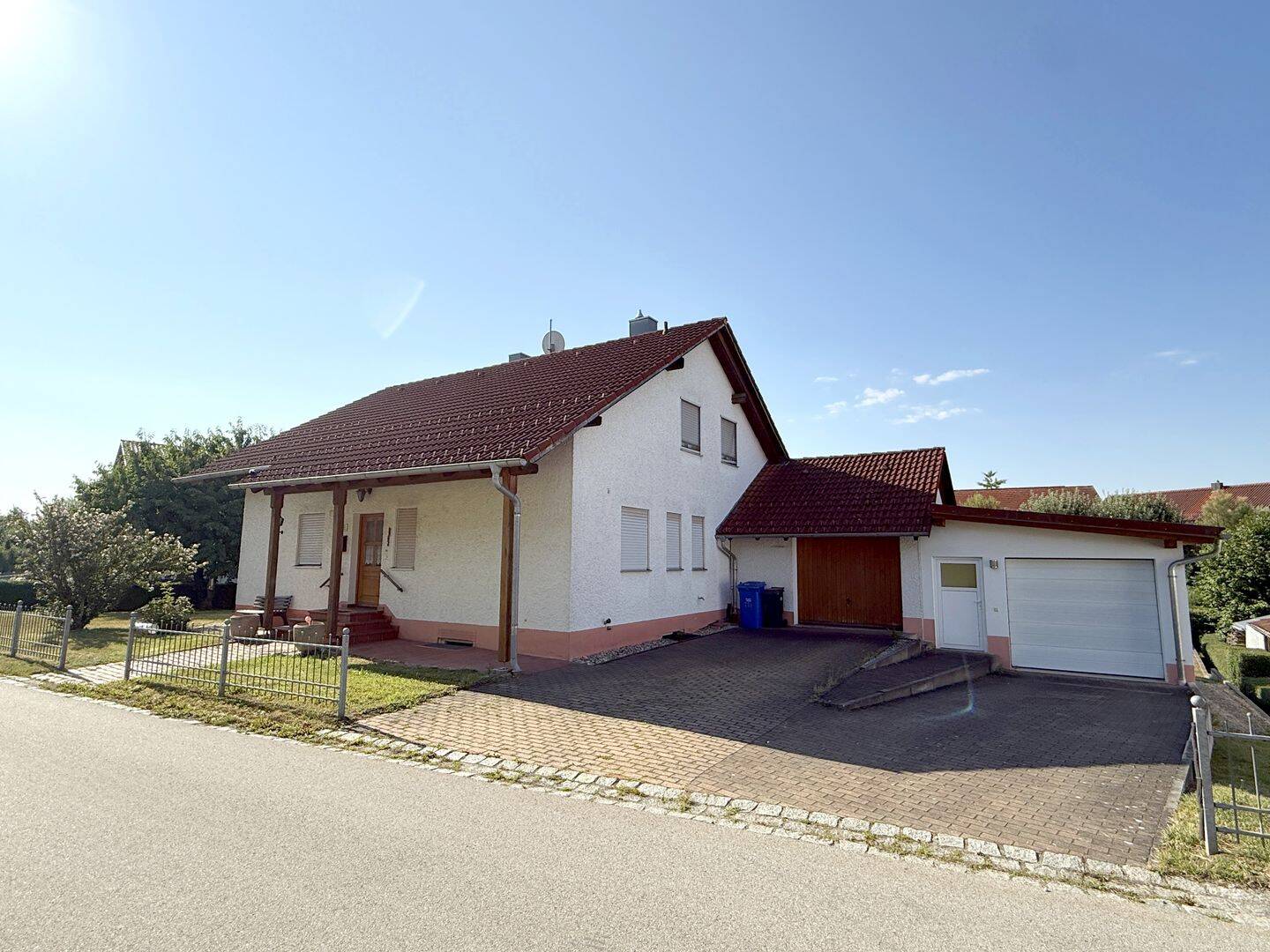 Fast 1.500 m² Grund! Gepflegtes EFH in Niederalteich!, 94557 Niederalteich