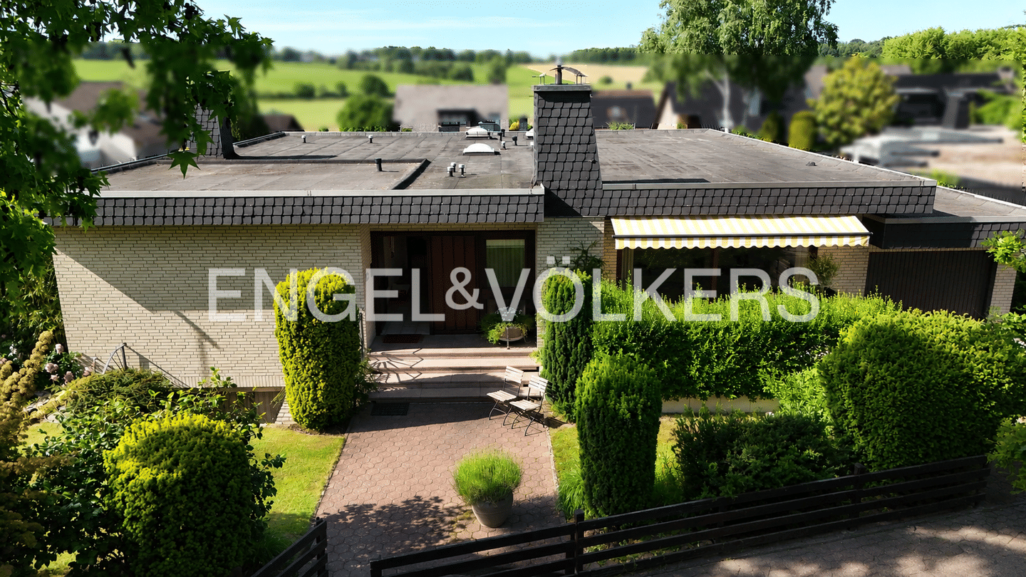 Erstklassiges Wohnen in Unterfeldhaus – Großzügiger Bungalow in ruhiger Bestlage, 40699 Erkrath