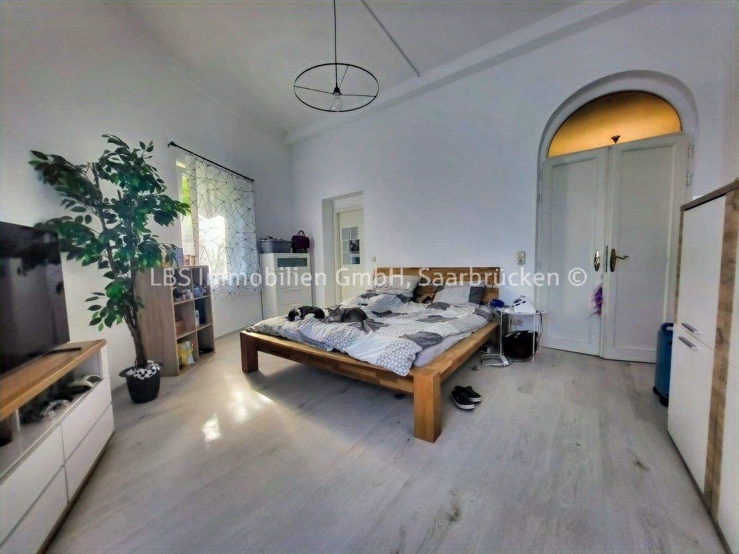 160 m² – Eigentumswohnung in Perl – 5 ZKB – Gäste-WC – EBK – Garten – Garage – KFZ-Stellplatz, 66706 Perl