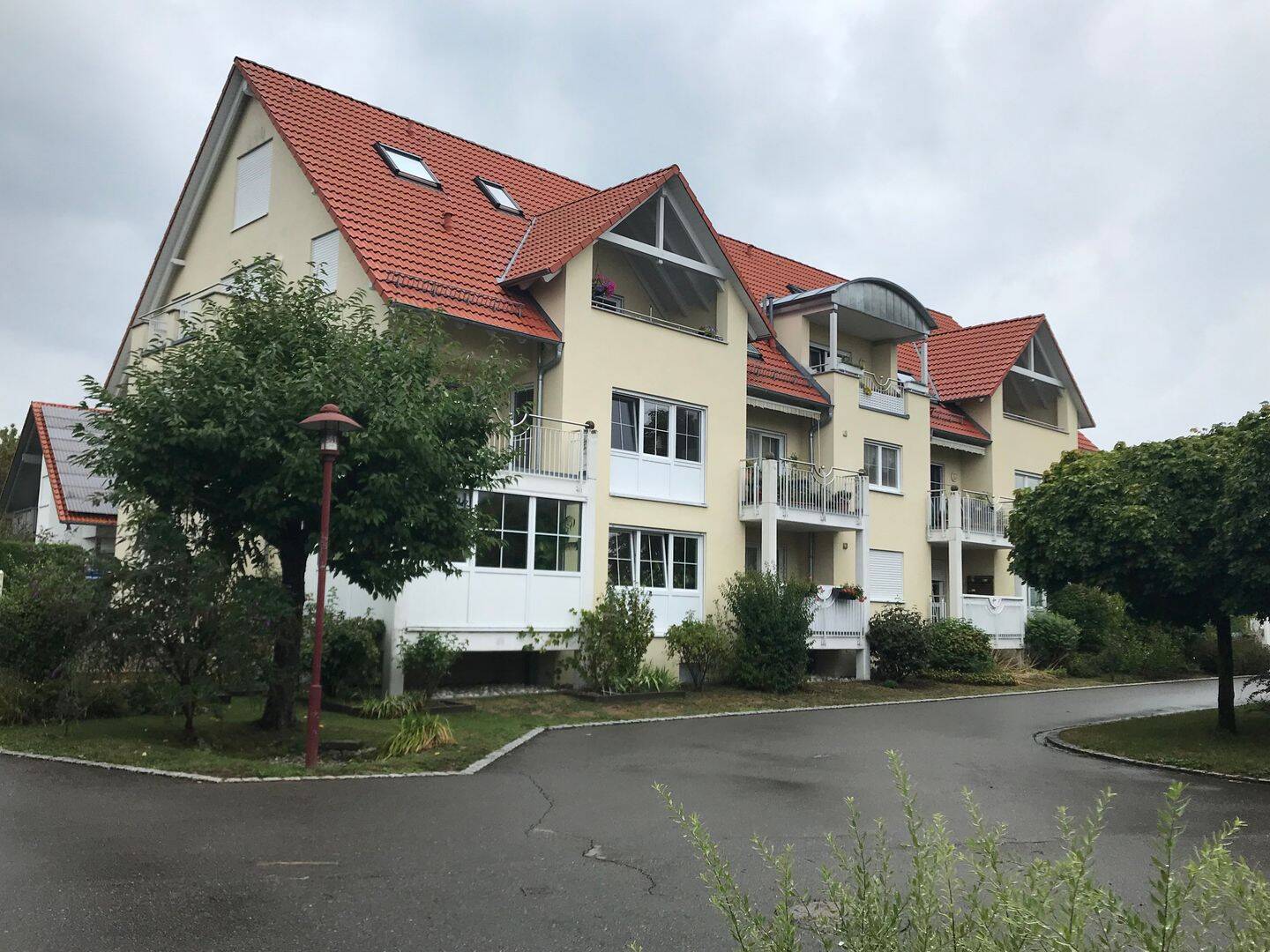 Gepflegte, großzügige 4,5-Zimmer Wohnung mit Wintergarten in ruhiger Lage in Kressbronn am Bodensee!, 88079 Kressbronn am Bodensee