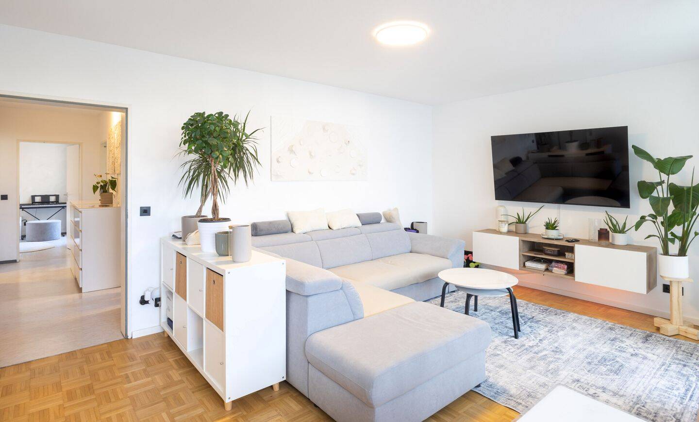 Panorama Tower|3-Zimmer-Wohnung mit Balkon & Tiefgarage (7.OG), 82110 Germering