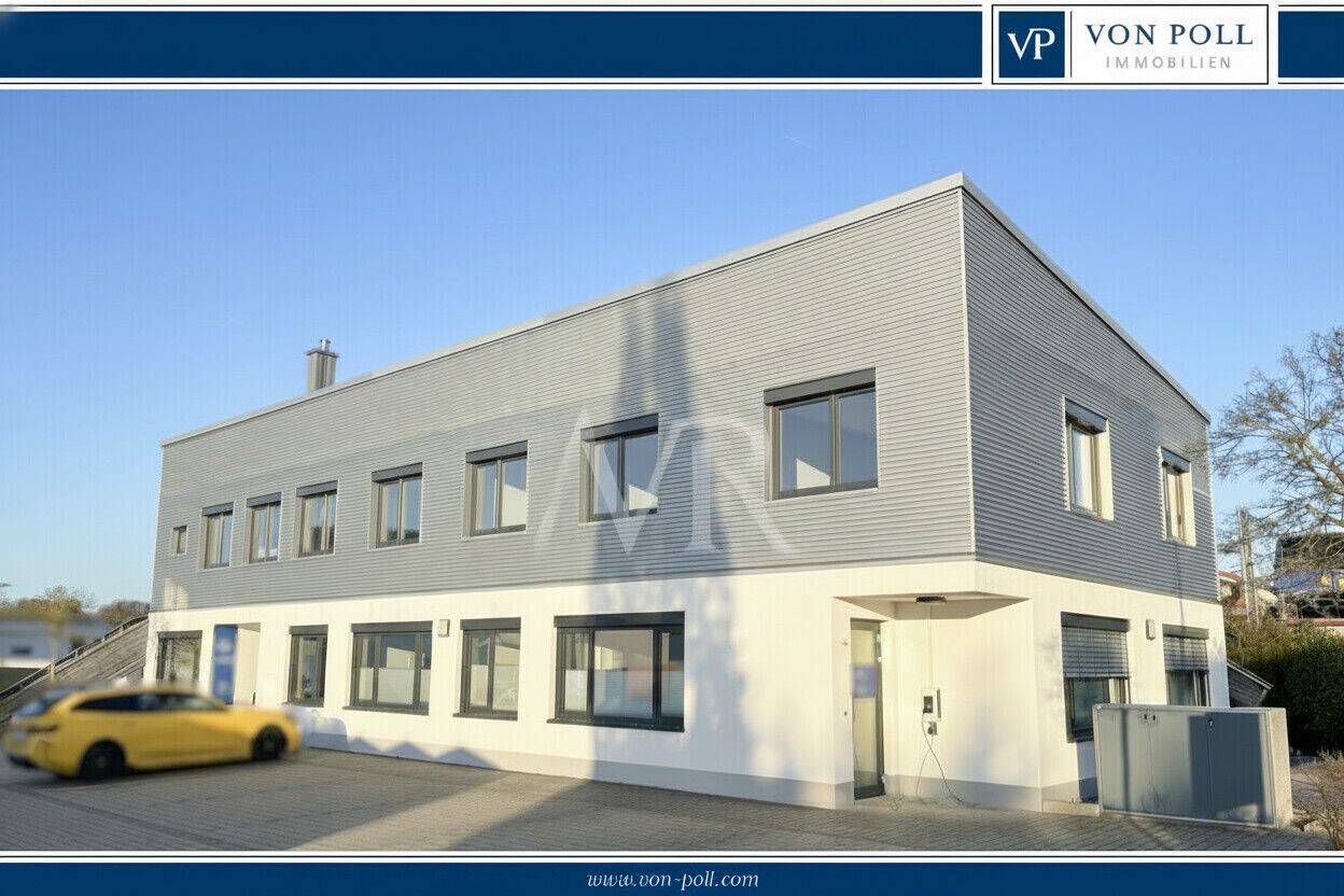 Großzügiges Wohngefühl mit lichtdurchfluteten Räumen und Dachterrasse, 91629 Weihenzell