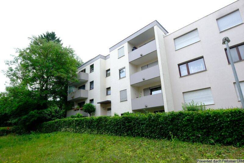 Die eigenen vier Wände und zwei Balkone – 3-Zimmer-Wohnung in Stadtbahnnähe, 70378 Stuttgart