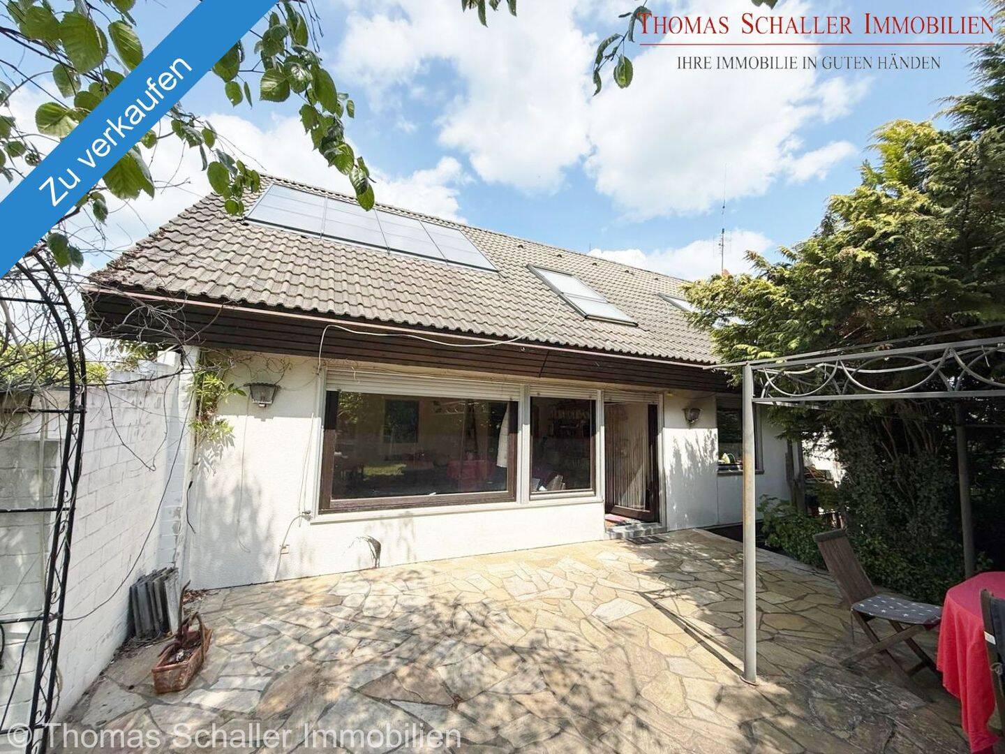 Viel Platz für Ihre Ideen – Einfamilienhaus mit Dachstudio, Doppelgarage und 923 m² Grundstück, 90602 Pyrbaum