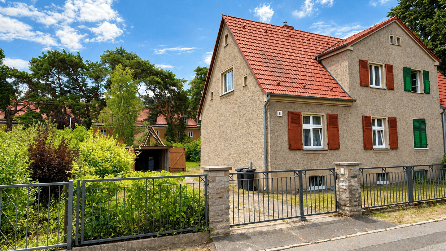Ein Haus mit Geschichte. Ein Grundstück mit Zukunft, 14482 Potsdam (Babelsberg Nord Babelsberg Süd Klein Glienicke)