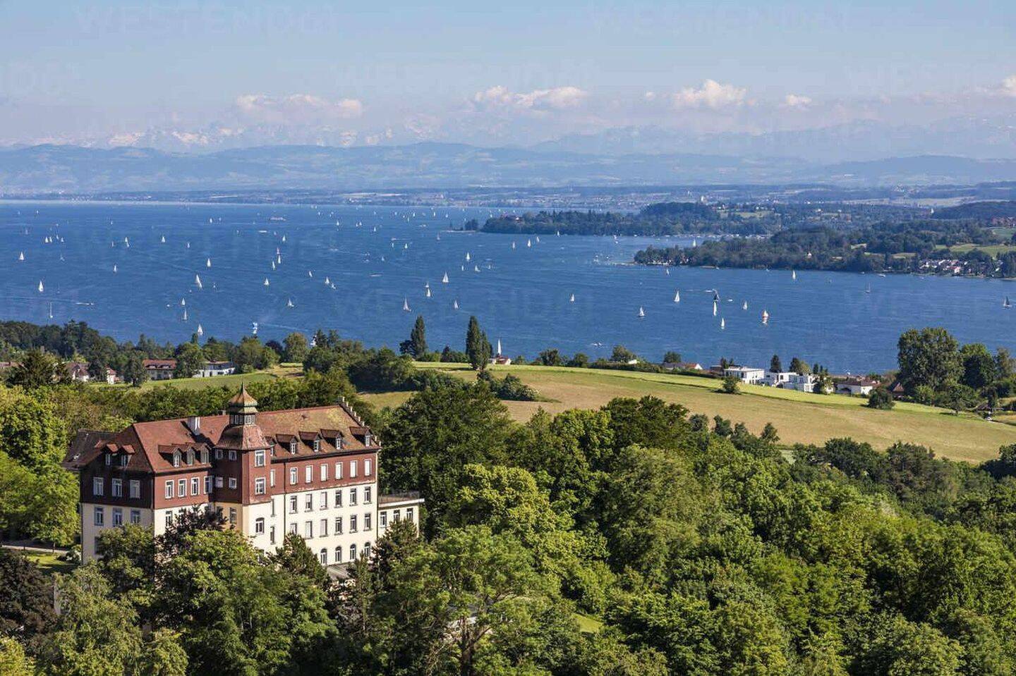 Provisionsfrei – 3 Fam Haus in Überlingen a.S.: Investitionsobjekt mit Potenzial, 88662 Überlingen