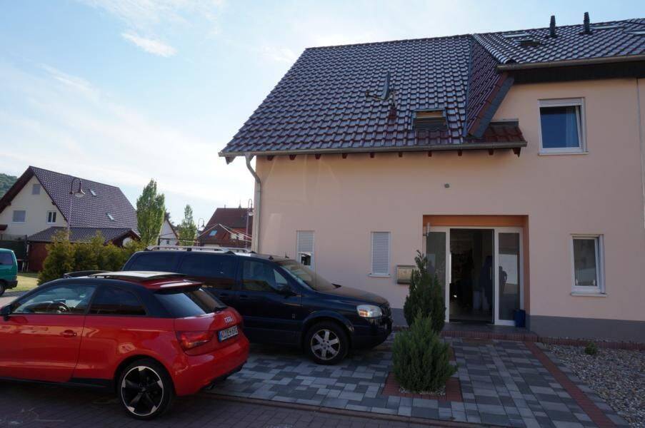 Gepflegte Doppelhaushälfte 5 ZKB, ca. 207m² WFL, in verkehrsberuhigtem Bereich in 66851 Hauptstuhl, 66851 Hauptstuhl