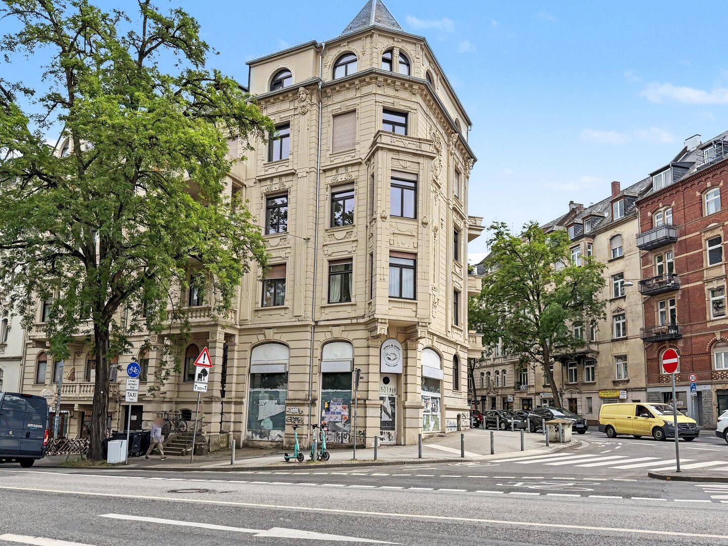 Wiesbaden: Charmante 3-Zimmer-Altbauwohnung im denkmalgeschützten Eckhaus, 65197 Wiesbaden (Biebrich Dotzheim Wiesbaden)
