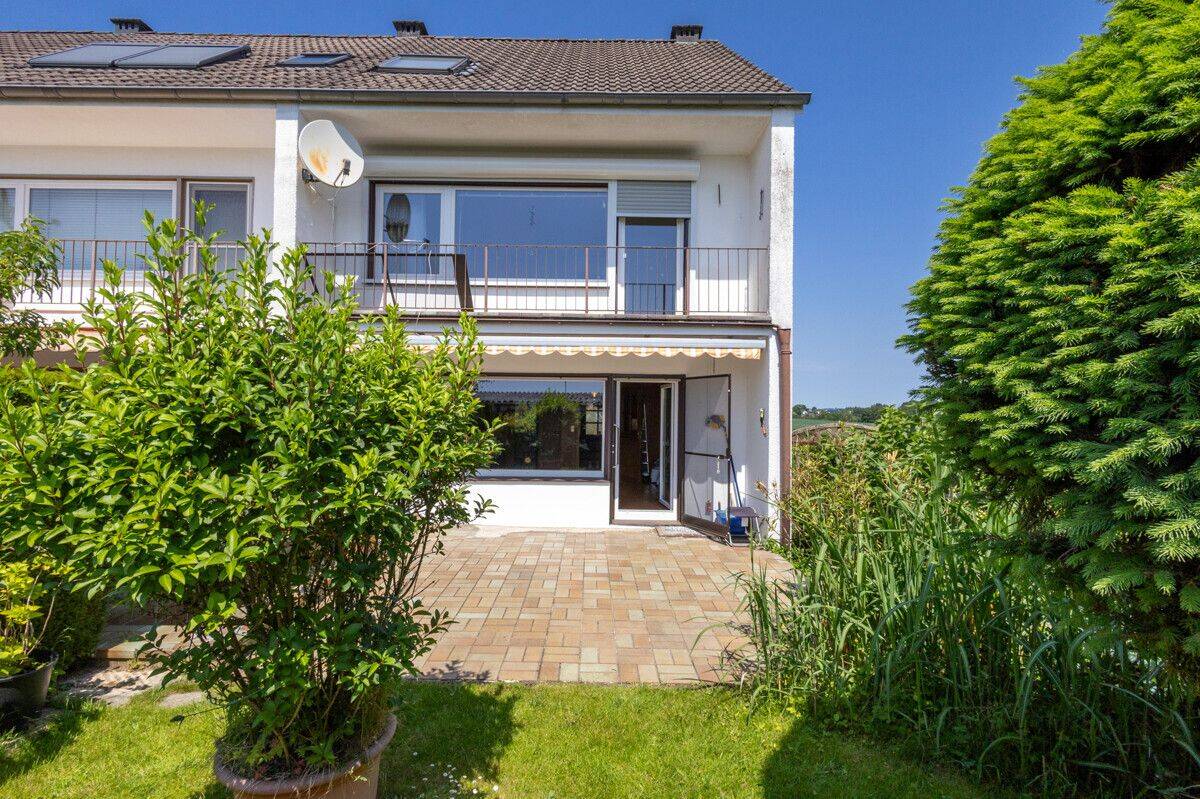 Lohmar-Dahlhaus: Reihenendhaus mit schönem Garten und Garage, 53797 Lohmar