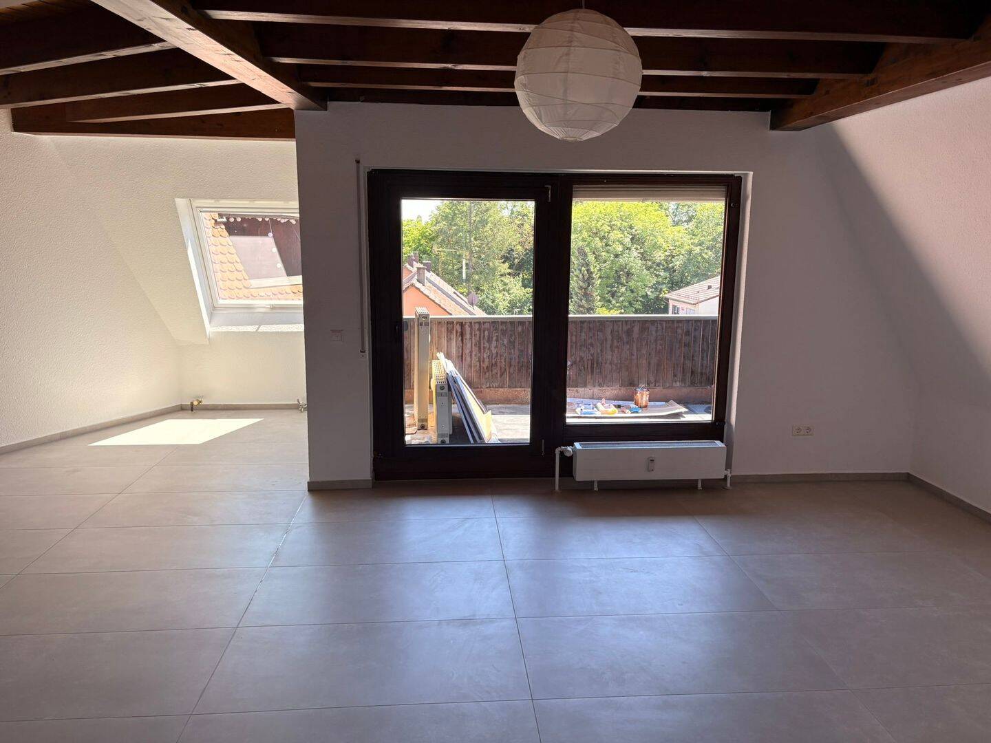 TOP sanierte 2-Zimmer-Dachgeschosswohnung mit neuem Traumbad & Balkon, 74177 Bad Friedrichshall