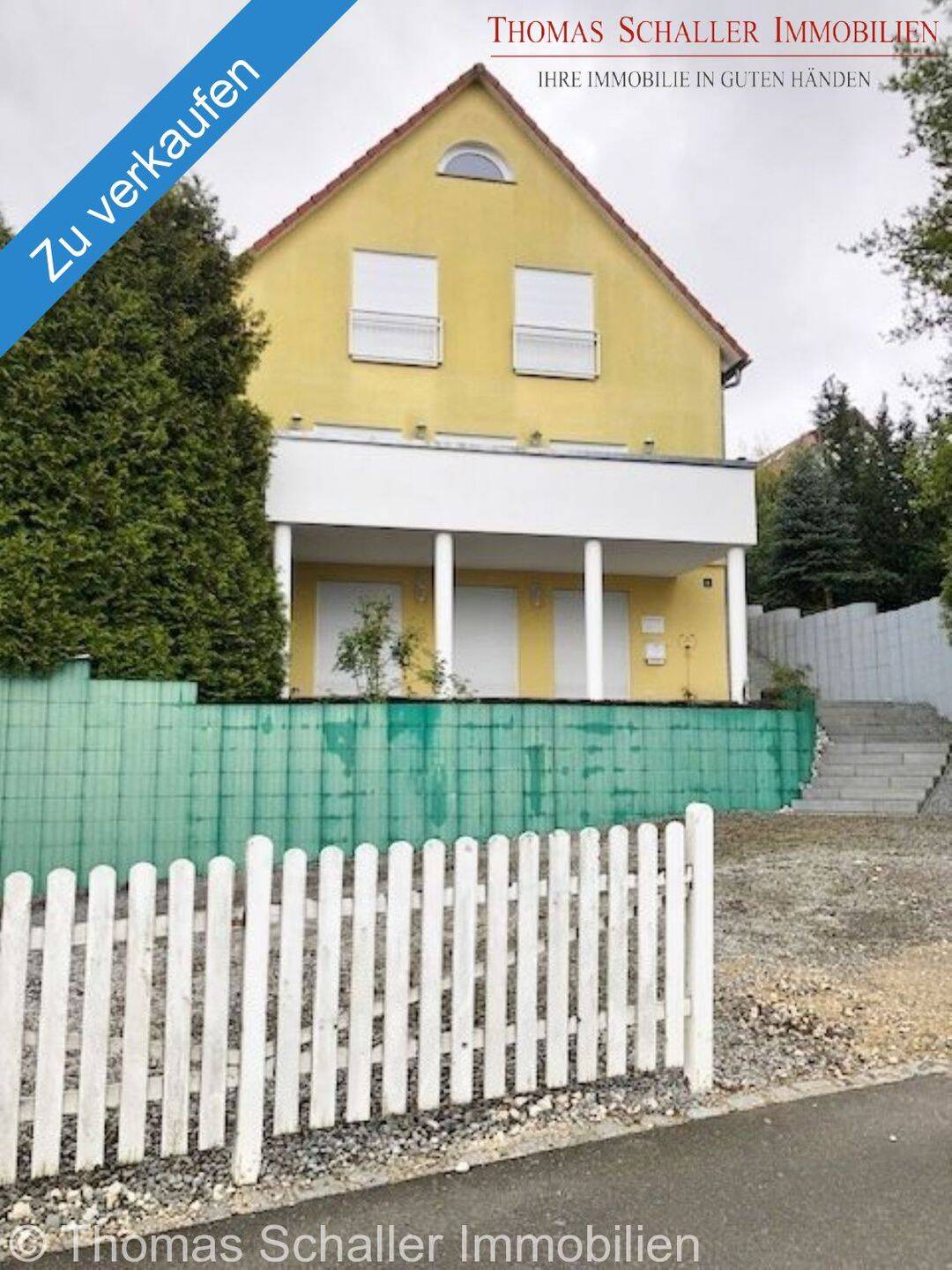 Schönes freistehendes EFH mit großen Garten und Einliegerwohnung oder Büro, 92272 Freudenberg