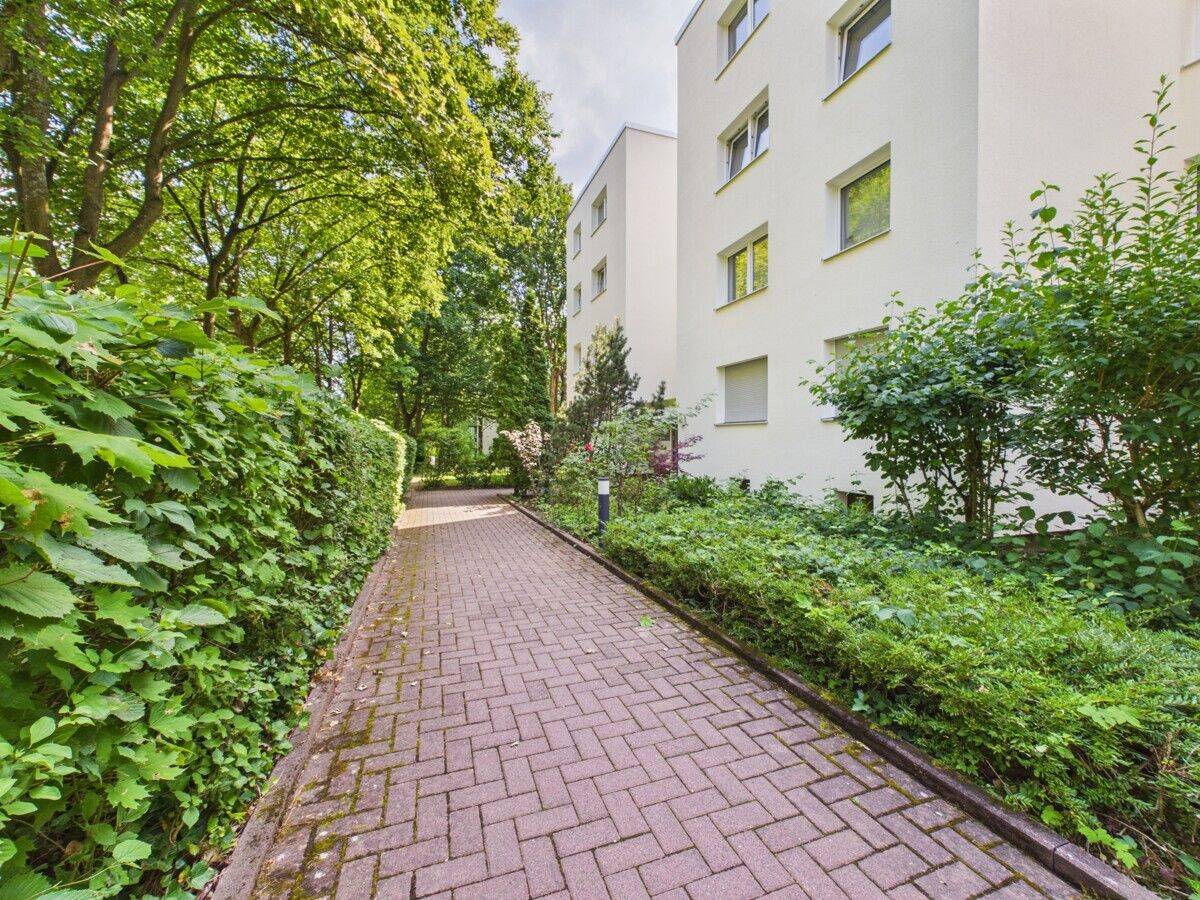 4-Zimmer-Eigentumswohnung mit Balkon und Aufzug zum Kauf in Wiesbaden, 65191 Wiesbaden (Bierstadt Sonnenberg Wiesbaden)