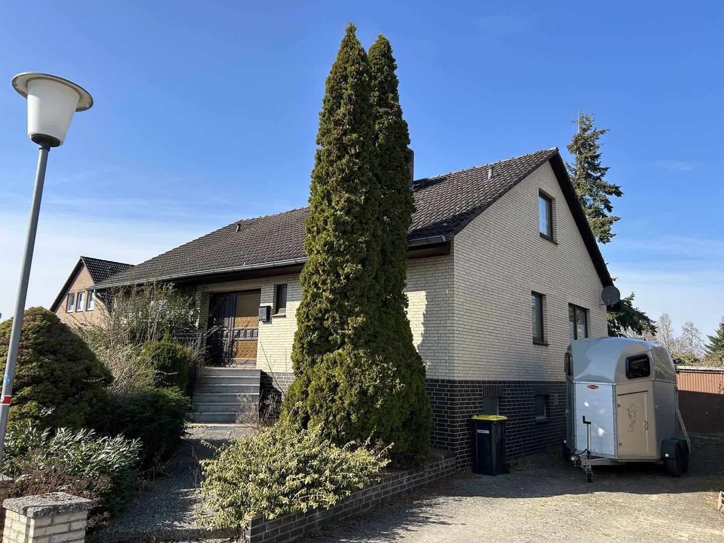Renovierungsbedürftiges Haus mit Vollkeller, großem Garten und Ausbaureserve, mitten in Bleckede !, 21354 Bleckede