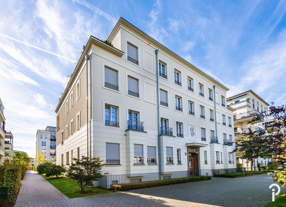 Wohnen in hochwertigem Ambiente mit internationalem Flair. 3 Zi-Wohnung in den Heinrich-Heine-Gärten, 40549 Düsseldorf (Heerdt Oberkassel)