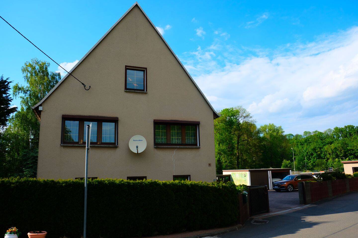 Wohnen mit Perspektive – viel Platz für Familie oder Mehrgenerationennutzung in der Gemeinde Jahnatal im Ortsteil Zschaitz!, 4720 Zschaitz-Ottewig