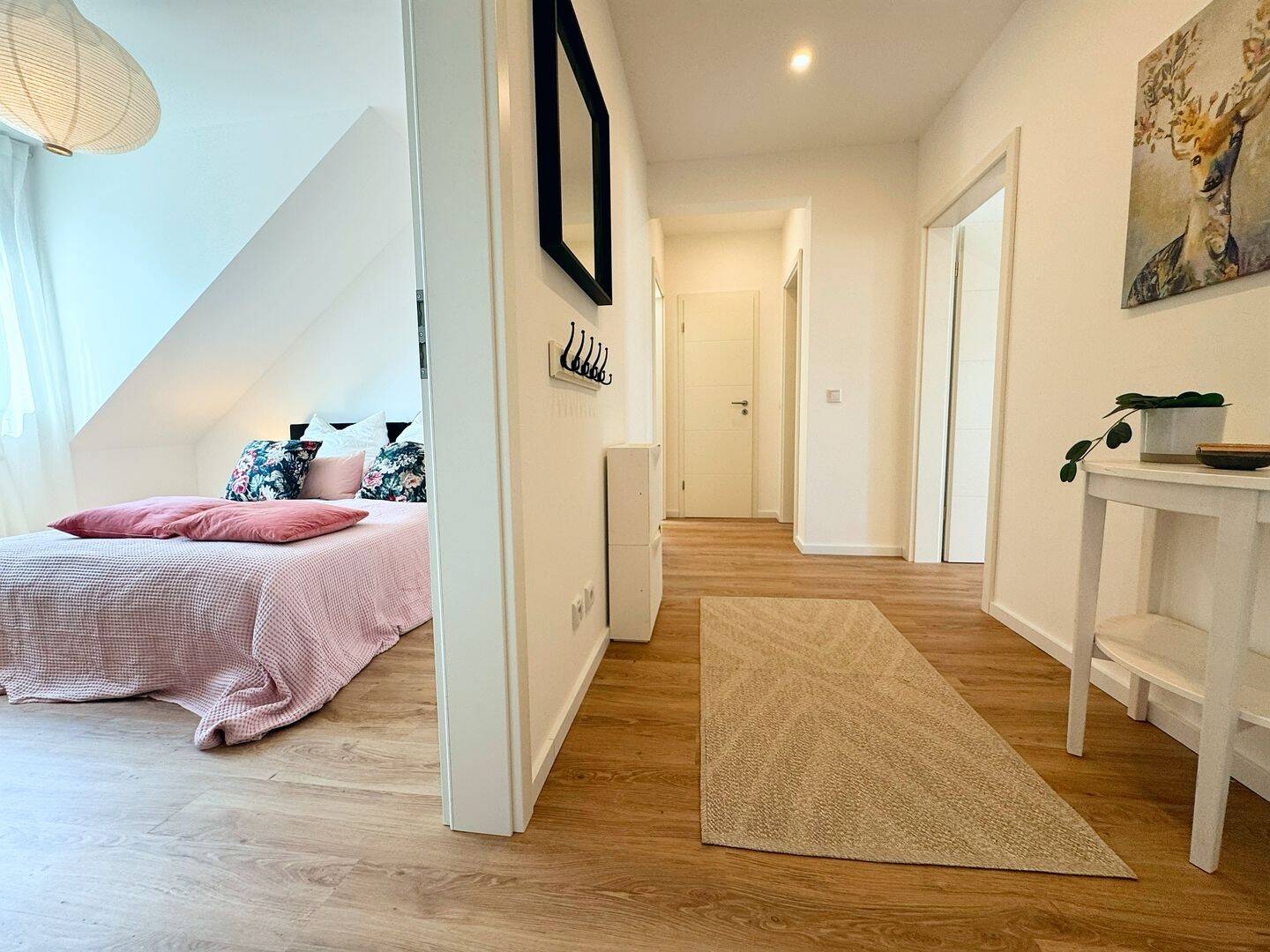 Bezugsfrei & frisch renoviert 3-Zi-DG-Wohnung mit Loggia & Stellplatz nahe BER, 12529 Schönefeld