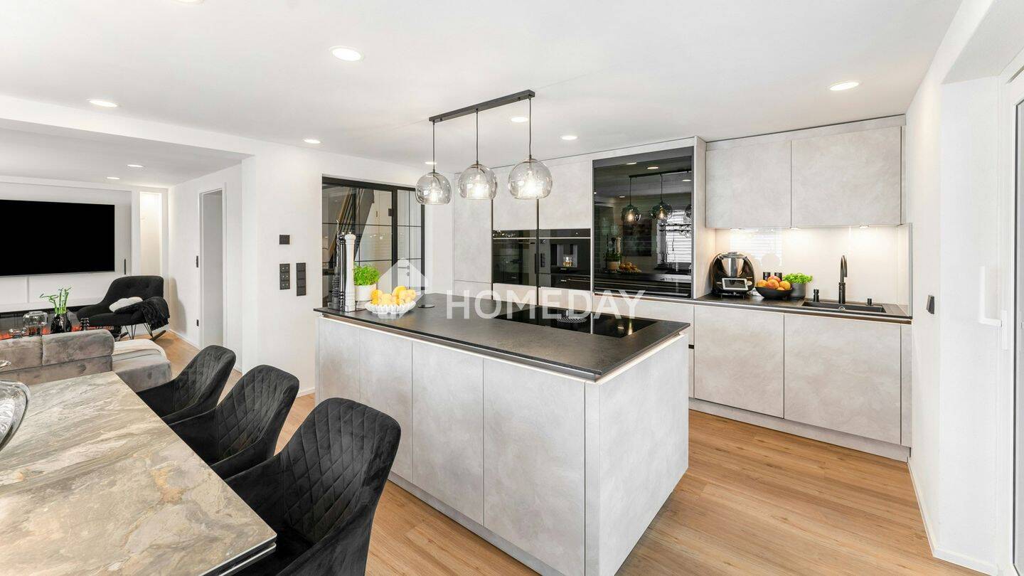 Kernsanierte DHH in TOP zentraler Lage – A+ Energie, Wärmepumpe & XL-Garage mit moderner Technik, 87616 Marktoberdorf
