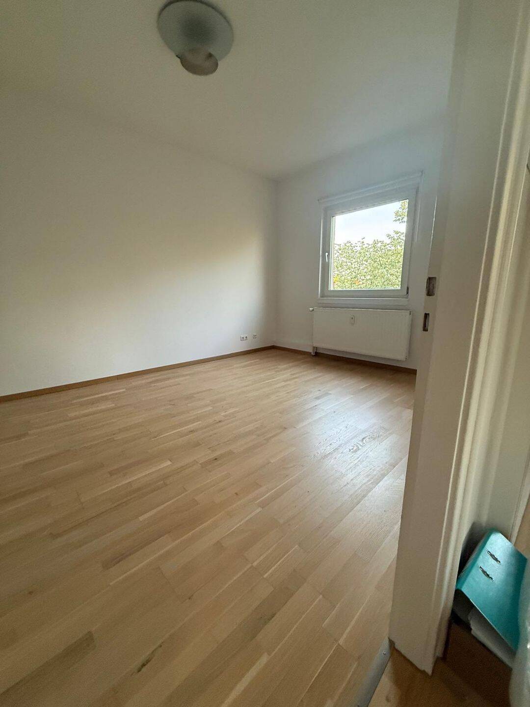 2ZIMMERWOHNUNG ALTBAU KÜCHE DUSCHBAD TOP RUHIGE LAGE AM ZOO GELEGEN BRÜDER GRIMM STR 765 €, 60314 Frankfurt am Main (Fechenheim Ostend)