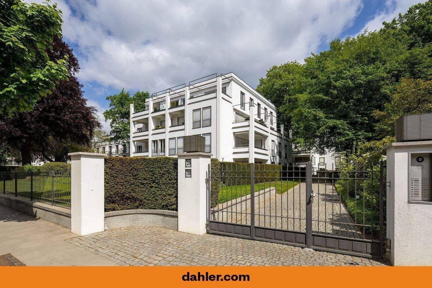 Zwischen Alster und Feenteich – Traumimmobilie in Bestlage, 22085 Hamburg (Hamburg-Nord Barmbek-Süd Uhlenhorst)