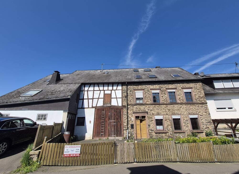 Ehemaliges Bauern- und Winzerhaus mit einem der schönsten Ausblicke auf die Mosel!, 56843 Starkenburg