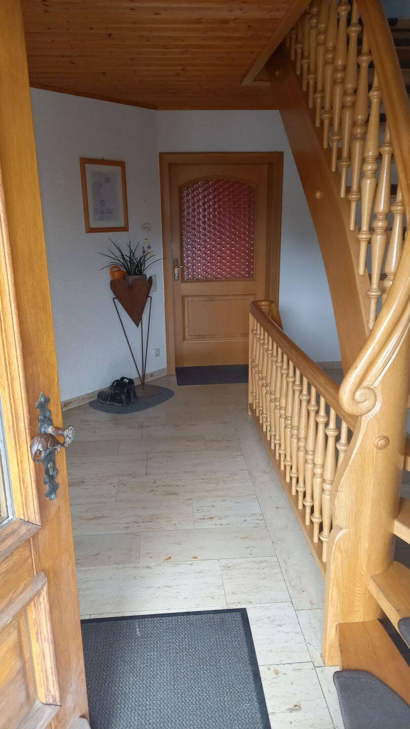 schöne Erdgeschoßwohnung auf einem ehem. Bauernhof, 85250 Altomünster