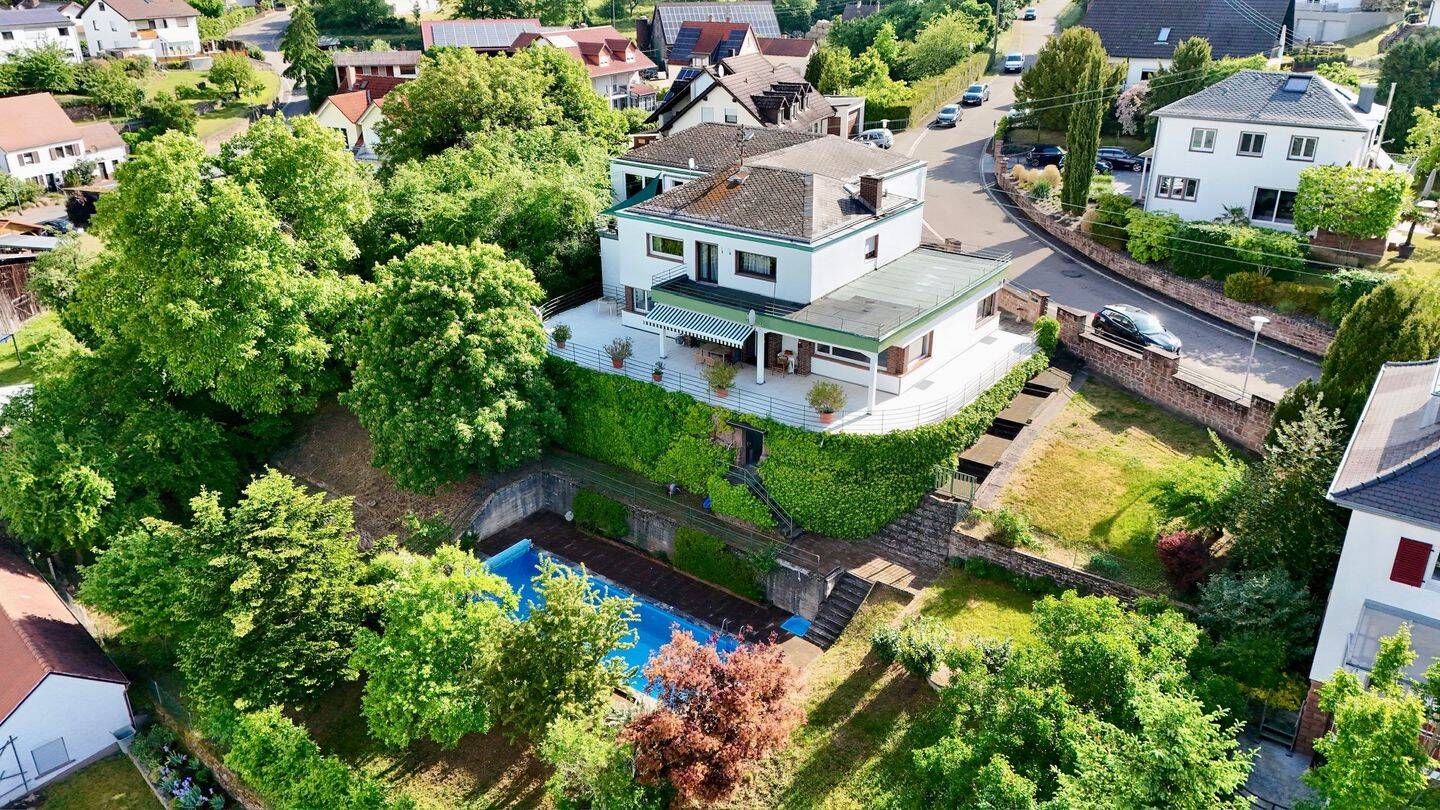 Vielseitiges Anwesen mit außergewöhnlichem Potenzial in Freudenberg am Main, 97896 Freudenberg