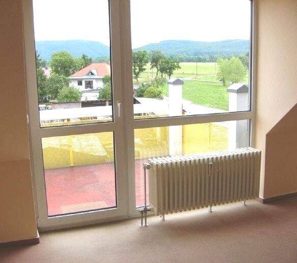 1,5-Raum-Wohnung mit Balkon, gemütlich, mit super Ausblick, 99885 Ohrdruf