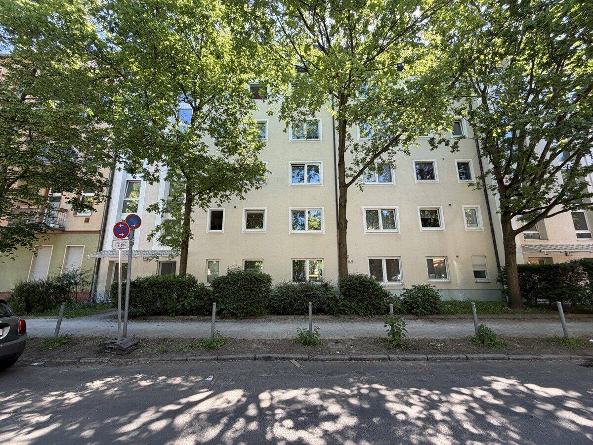 Gut vermietete Wohnung mit Wintergarten, unweit der Spree ***EBK***Lift***, 12439 Berlin (Treptow-Köpenick Kleingartenanlage Waldland Niederschöneweide)