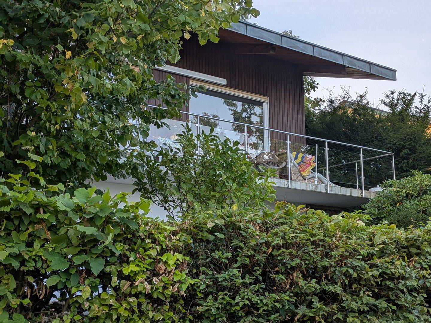 Einfamilienhaus mit Traumblick, großem Grundstück und Potenzial zur Neugestaltung, 75331 Engelsbrand