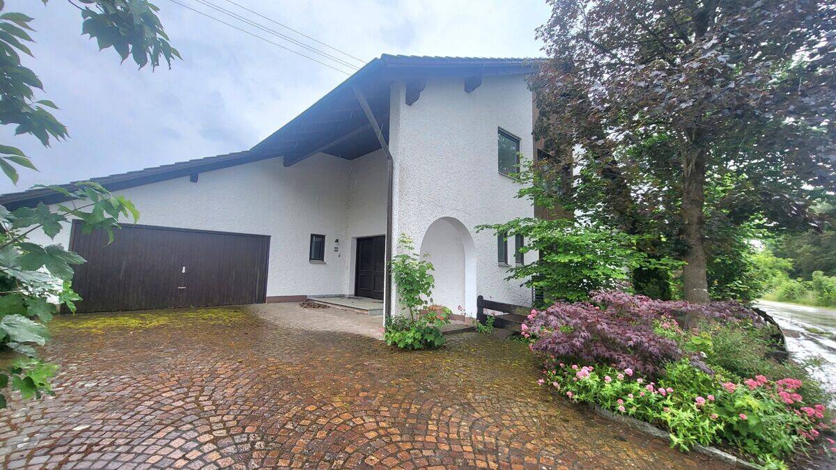 +++Ichenhausen-OT, großzügiges EFH, ca. 170 m² Wfl., Do.-Garage, inkl.. separates Baugrundstück+++, 89335 Ichenhausen