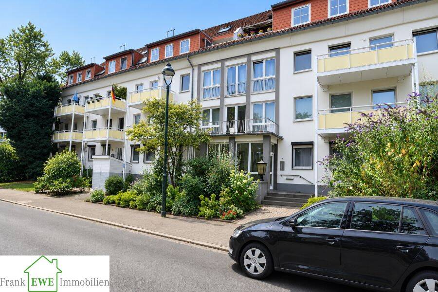 Objekt-Nr. 465, 40599 Düsseldorf Hassels Maisonette-Dachgeschoss-Wohnung mit Dachterrasse, 40599 Düsseldorf (Benrath Hassels Holthausen Reisholz)