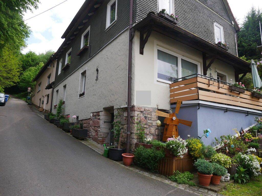 komplett vermietetes Mehrfamilienhaus mit 4 Wohneinheiten in Bad Brückenau, 97769 Bad Brückenau