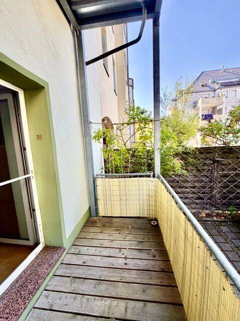 ***IDYLLISCHE 2- ZIMMER- BALKONWOHNUNG MIT EIGENEM EINGANGSBEREICH ZUM SELBSTBEZUG***, 90478 Nürnberg (Dutzendteich Gleißhammer Glockenhof Sankt Peter Zerzabelshof)